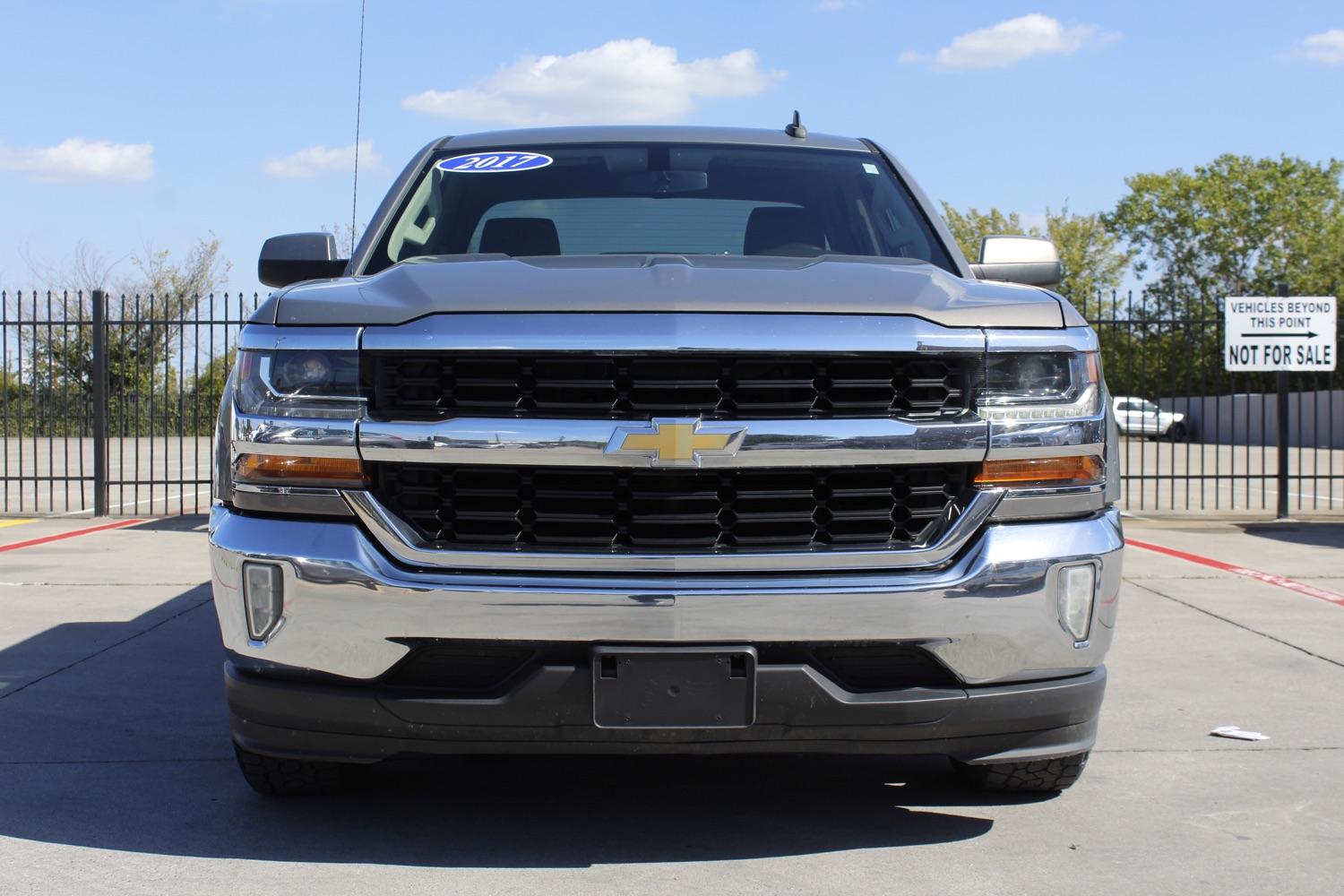 photo of 2017 Chevrolet Silverado 1500 LT Double Cab 2WD