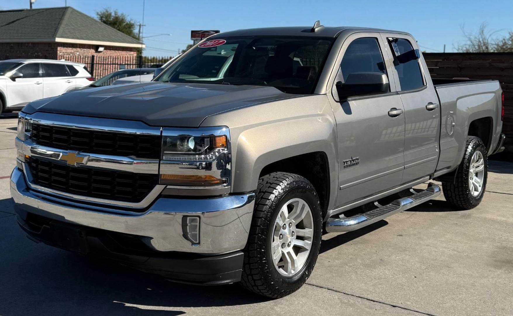 2017 Brown Chevrolet Silverado 1500 LT Double Cab 2WD (1GCRCREH6HZ) with an 4.3L V6 OHV 12V engine, 6-Speed Automatic transmission, located at 2401 E Main St., Grand Prairie, TX, 75050, (972) 262-4440, 32.748981, -96.969643 - Photo#2