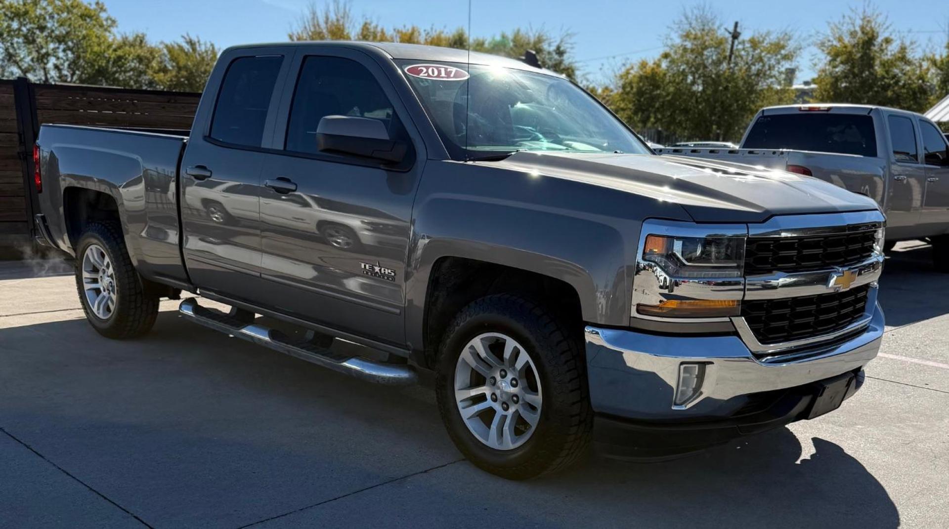 2017 Brown Chevrolet Silverado 1500 LT Double Cab 2WD (1GCRCREH6HZ) with an 4.3L V6 OHV 12V engine, 6-Speed Automatic transmission, located at 2401 E Main St., Grand Prairie, TX, 75050, (972) 262-4440, 32.748981, -96.969643 - Photo#18