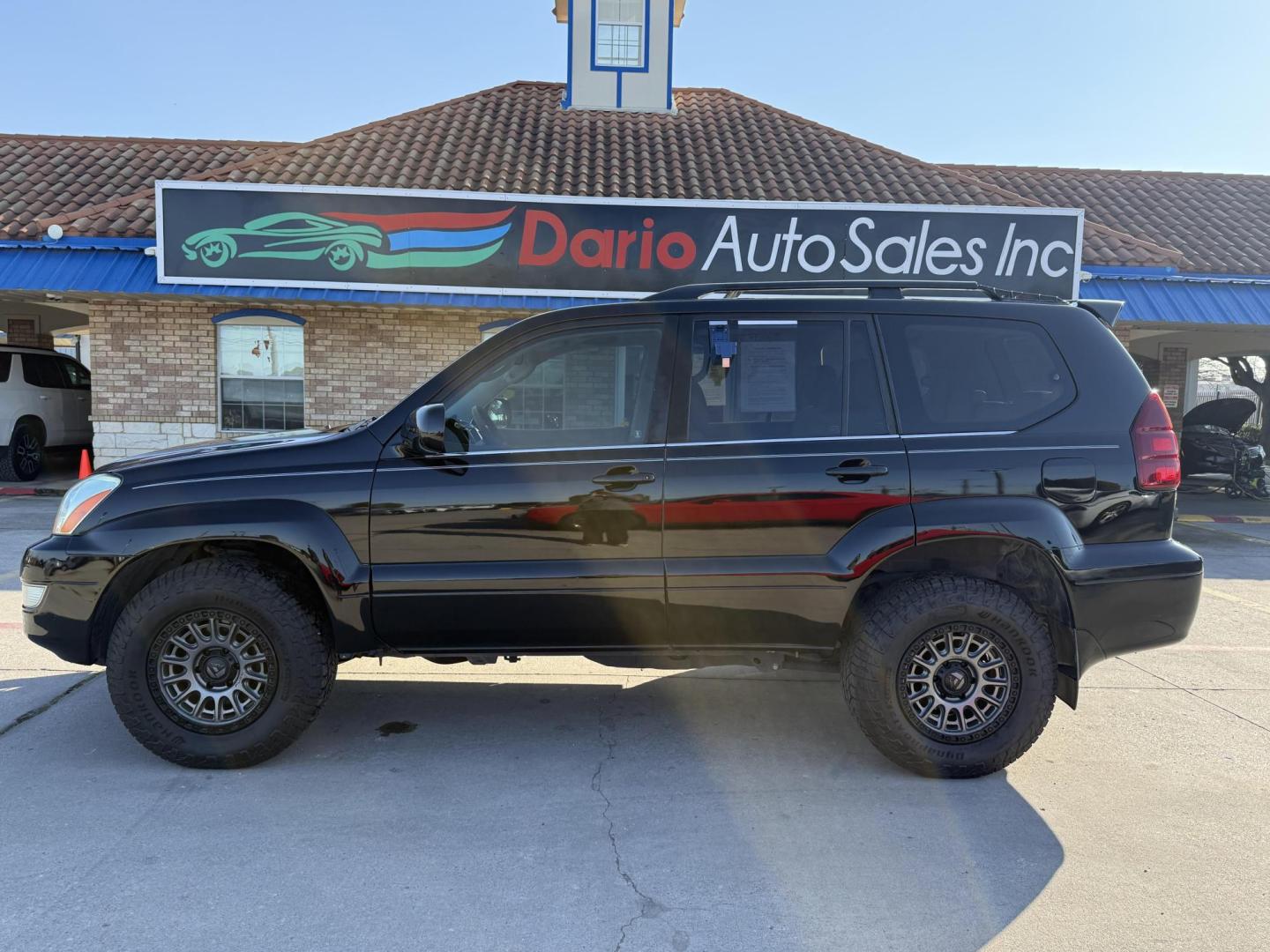 2007 Black Lexus Gx 470 (JTJBT20XX70) with an 4.7L V8 DOHC 32V engine, located at 2401 E Main St., Grand Prairie, TX, 75050, (972) 262-4440, 32.748981, -96.969643 - Photo#6
