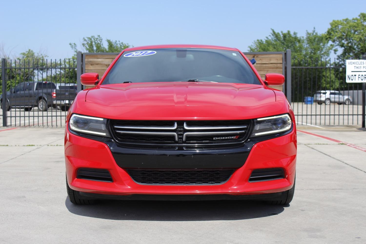 photo of 2017 Dodge Charger SE