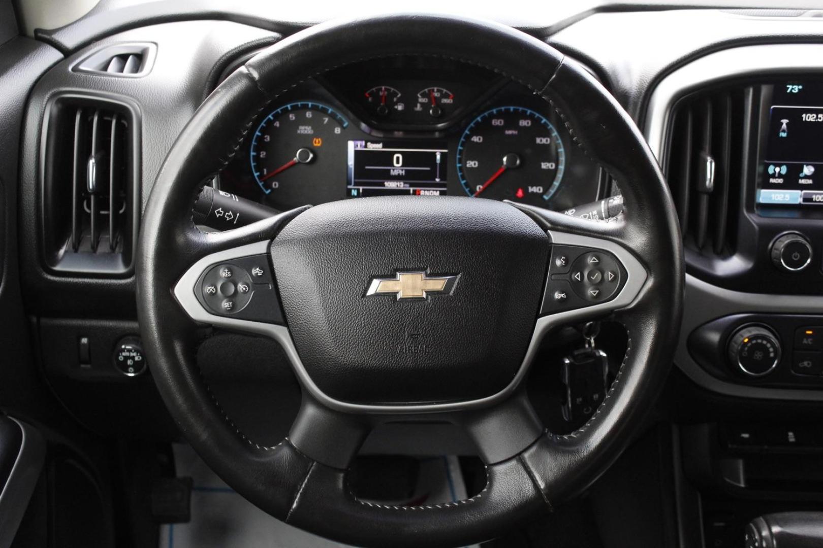 2016 GRAY Chevrolet Colorado LT Crew Cab 2WD Long Box (1GCGSCE34G1) with an 3.6L V6 DOHC 24V GAS engine, 6-Speed Automatic transmission, located at 2401 E Main St., Grand Prairie, TX, 75050, (972) 262-4440, 32.748981, -96.969643 - Photo#18