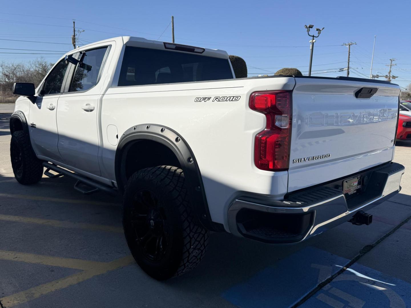 2020 White Chevrolet Silverado 1500 (3GCPWCEK9LG) with an 2.7L L4 DOHC 16V TURBO engine, located at 2401 E Main St., Grand Prairie, TX, 75050, (972) 262-4440, 32.748981, -96.969643 - Photo#14