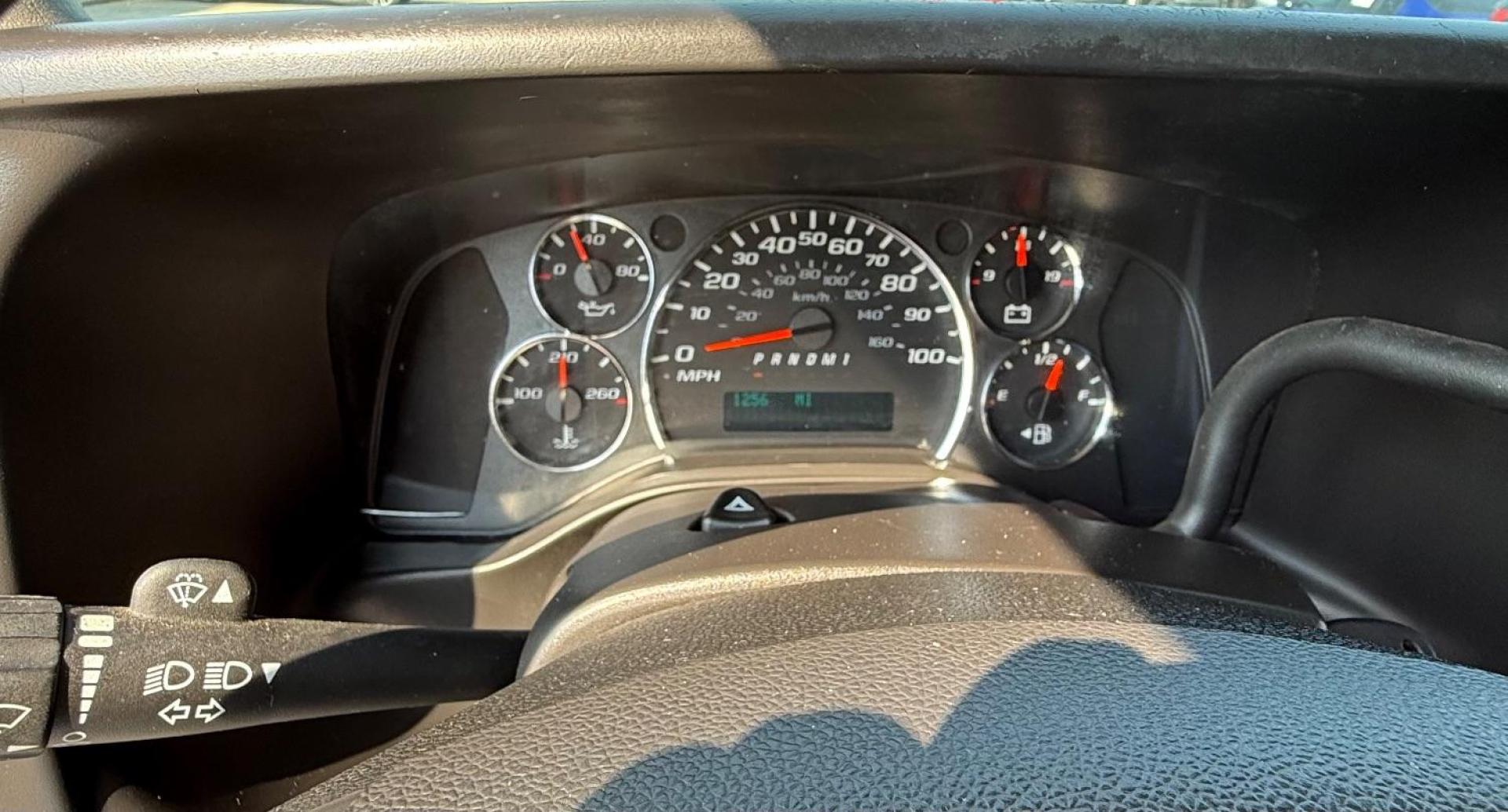 2014 WHITE GMC Savana G2500 Extended Cargo (1GTW7GCA7E1) with an 4.8L V8 OHV 16V FFV engine, 6-Speed Automatic transmission, located at 2401 E Main St., Grand Prairie, TX, 75050, (972) 262-4440, 32.748981, -96.969643 - Photo#18