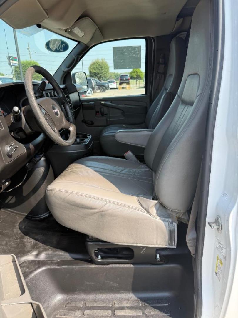 2014 WHITE GMC Savana G2500 Extended Cargo (1GTW7GCA7E1) with an 4.8L V8 OHV 16V FFV engine, 6-Speed Automatic transmission, located at 2401 E Main St., Grand Prairie, TX, 75050, (972) 262-4440, 32.748981, -96.969643 - Photo#20