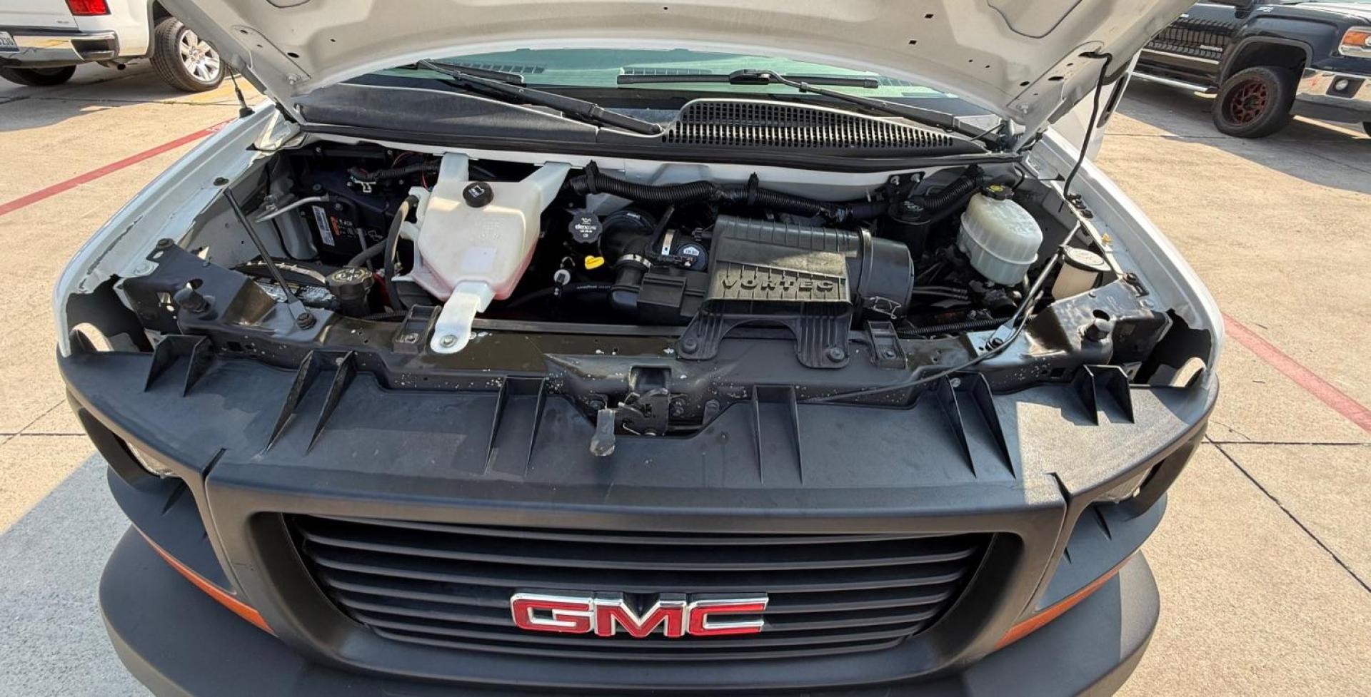 2014 WHITE GMC Savana G2500 Extended Cargo (1GTW7GCA7E1) with an 4.8L V8 OHV 16V FFV engine, 6-Speed Automatic transmission, located at 2401 E Main St., Grand Prairie, TX, 75050, (972) 262-4440, 32.748981, -96.969643 - Photo#26