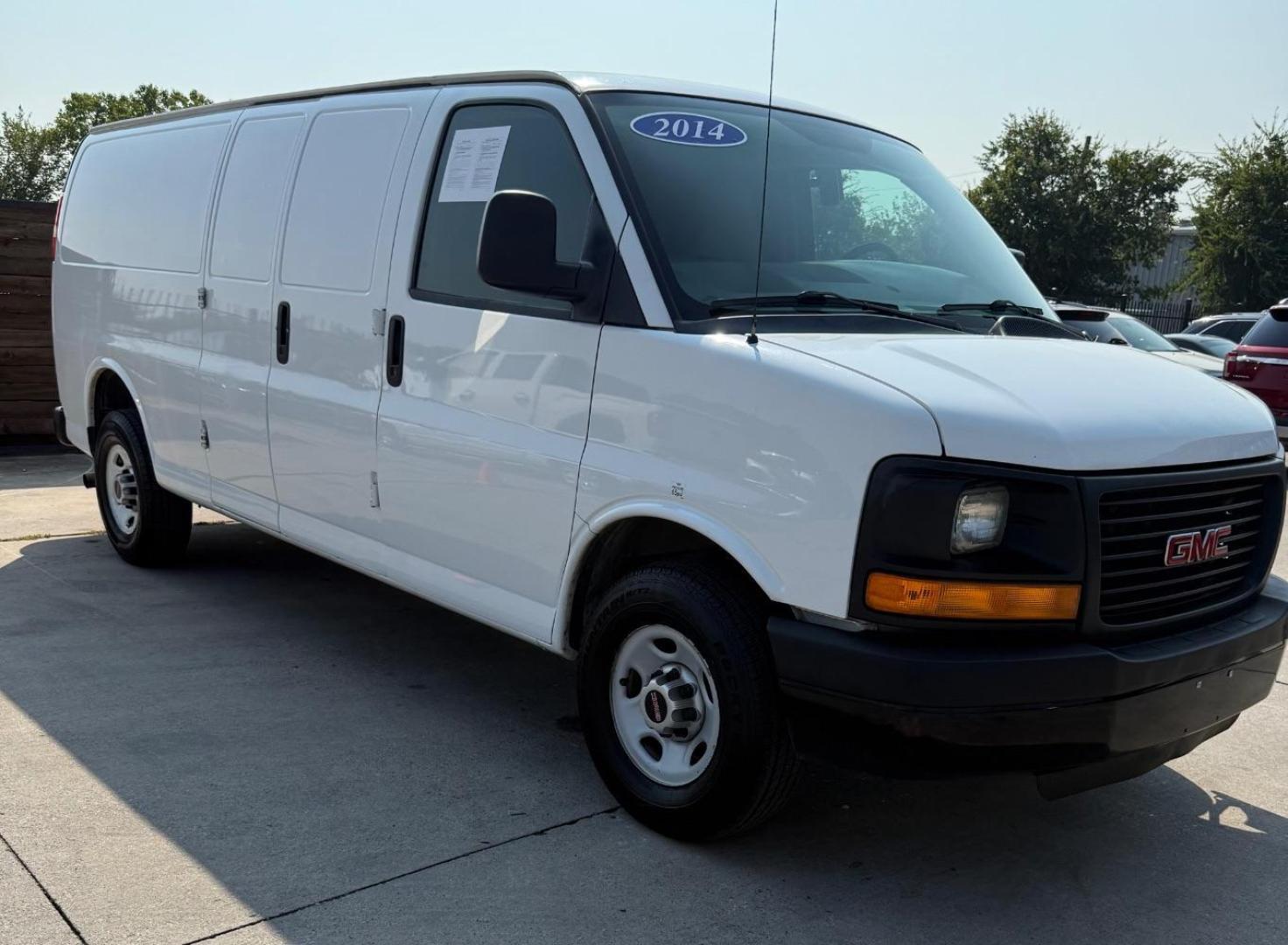 2014 White Gmc Savana (1GTW7GCA7E1) with an 4.8L V8 OHV 16V FFV engine, located at 2401 E Main St., Grand Prairie, TX, 75050, (972) 262-4440, 32.748981, -96.969643 - Photo#6