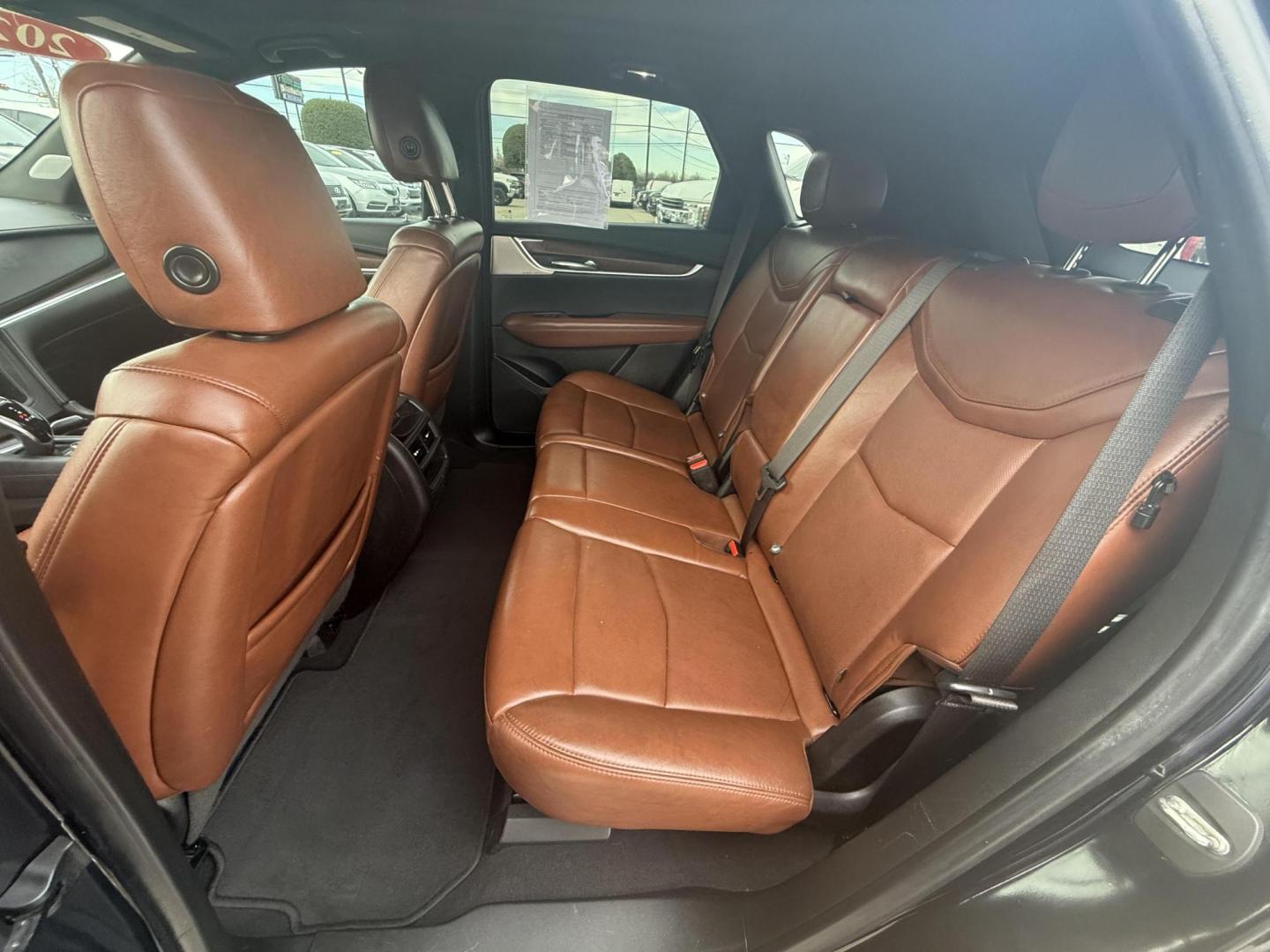 2021 Blue Cadillac Xt5 (1GYKNCRS9MZ) with an 3.6L V6 DOHC 24V engine, located at 2401 E Main St., Grand Prairie, TX, 75050, (972) 262-4440, 32.748981, -96.969643 - Photo#12