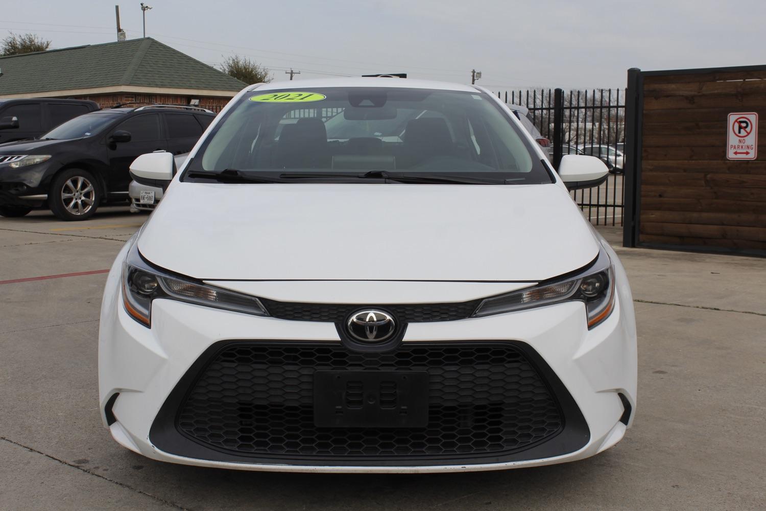 photo of 2021 Toyota Corolla LE
