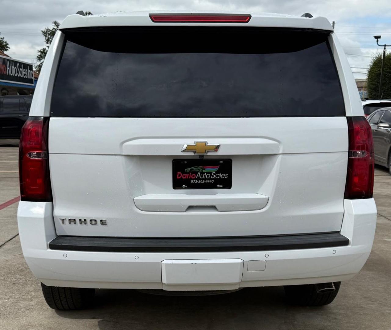 2015 White Chevrolet Tahoe LT (1GNSCBKC4FR) , located at 2401 E Main St., Grand Prairie, TX, 75050, (972) 262-4440, 32.748981, -96.969643 - Photo#9