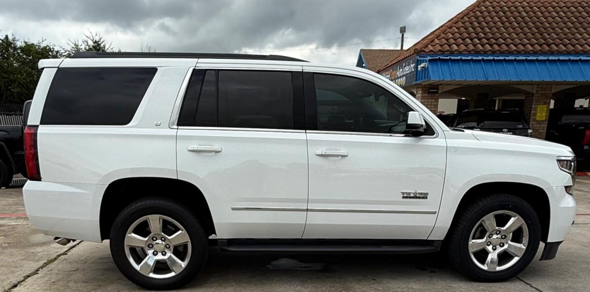 2015 White Chevrolet Tahoe LT (1GNSCBKC4FR) , located at 2401 E Main St., Grand Prairie, TX, 75050, (972) 262-4440, 32.748981, -96.969643 - Photo#14