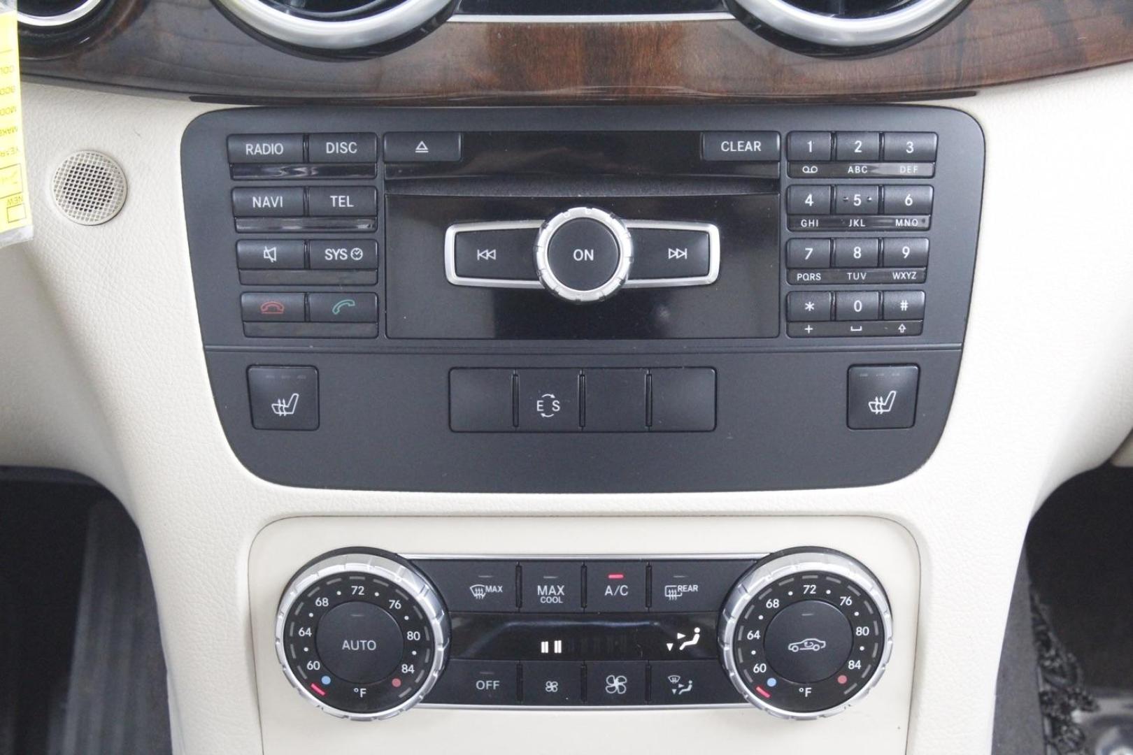 2015 Blue Mercedes-Benz GLK-Class GLK250 BlueTEC 4MATIC (WDCGG0EB9FG) with an 2.1L engine, 7-Speed Automatic transmission, located at 2401 E Main St., Grand Prairie, TX, 75050, (972) 262-4440, 32.748981, -96.969643 - Photo#18