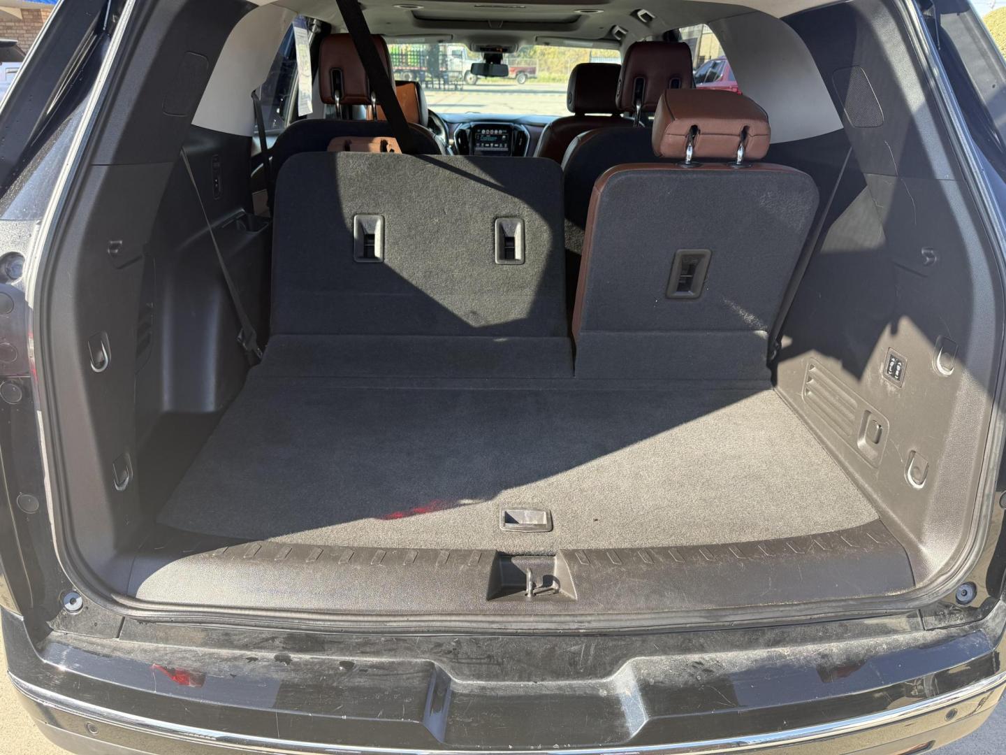 2018 Black Chevrolet Traverse (1GNEVKKW3JJ) , located at 2401 E Main St., Grand Prairie, TX, 75050, (972) 262-4440, 32.748981, -96.969643 - Photo#19