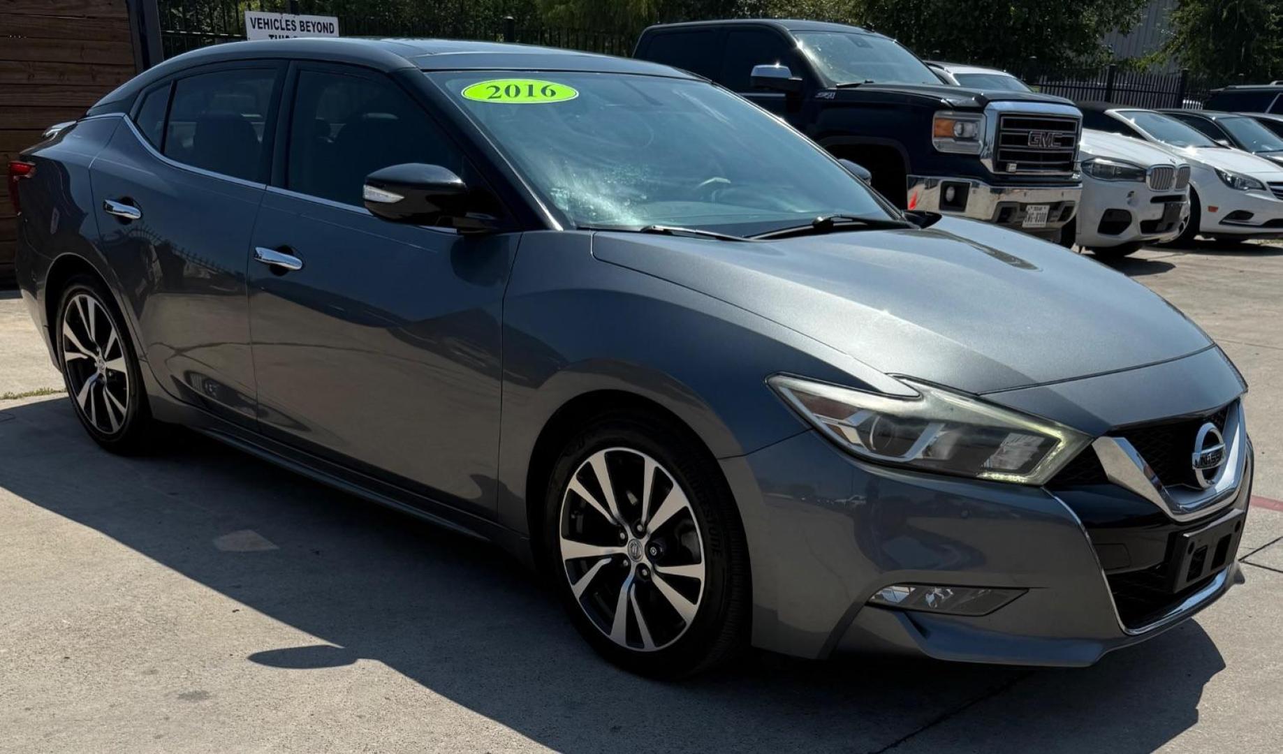2016 Gray Nissan Maxima 3.5 SL (1N4AA6AP4GC) with an VQ 3.5L V-6 DOHC engine, located at 2401 E Main St., Grand Prairie, TX, 75050, (972) 262-4440, 32.748981, -96.969643 - Photo#18