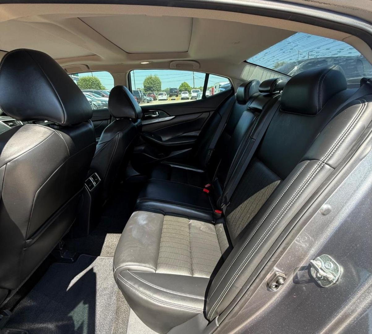 2016 Gray Nissan Maxima 3.5 SL (1N4AA6AP4GC) with an VQ 3.5L V-6 DOHC engine, located at 2401 E Main St., Grand Prairie, TX, 75050, (972) 262-4440, 32.748981, -96.969643 - Photo#30