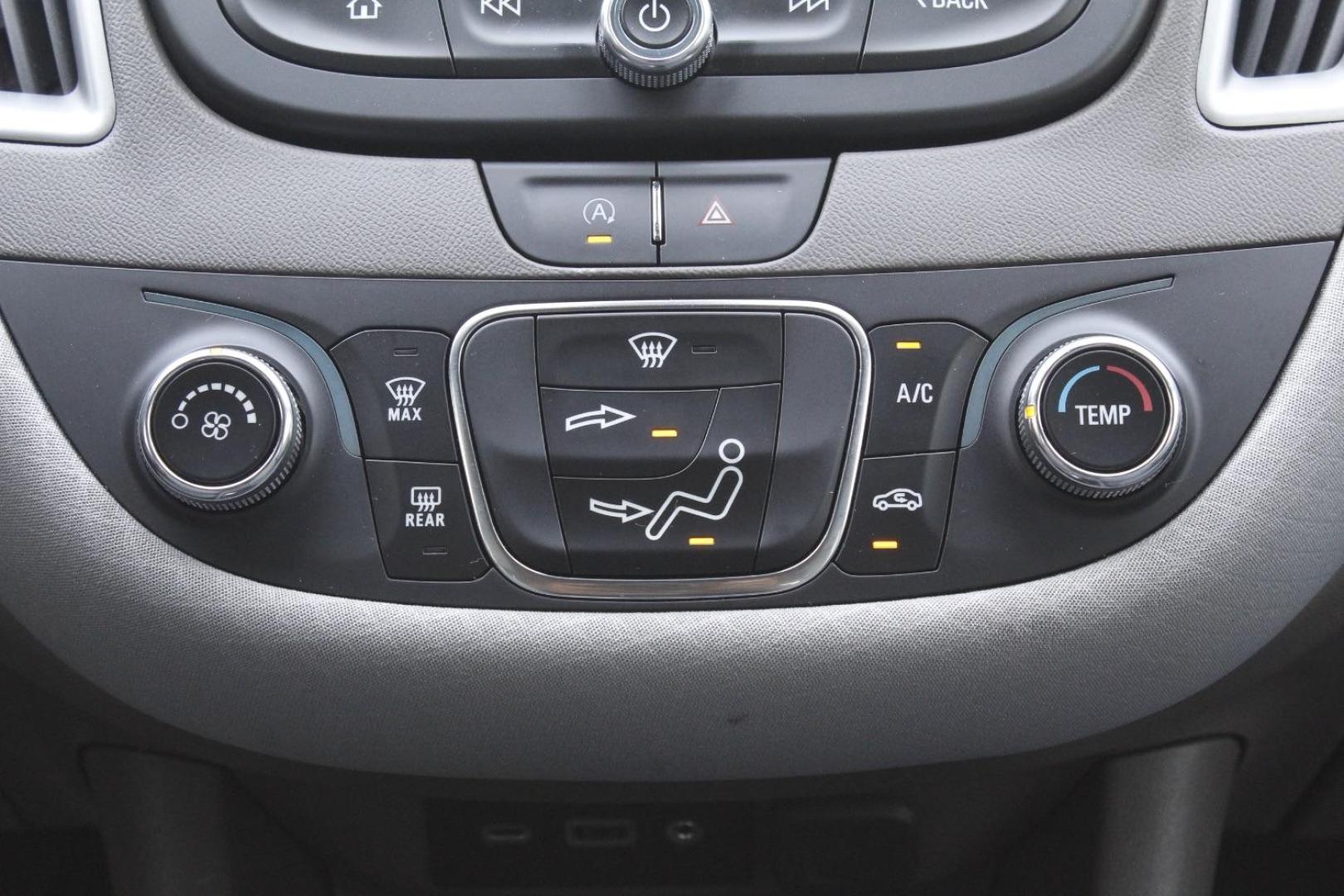 2022 Gray Chevrolet Malibu LS (1G1ZB5STXNF) with an 1.5L L4 DOHC 16V engine, 6-Speed Automatic transmission, located at 2401 E Main St., Grand Prairie, TX, 75050, (972) 262-4440, 32.748981, -96.969643 - Photo#16