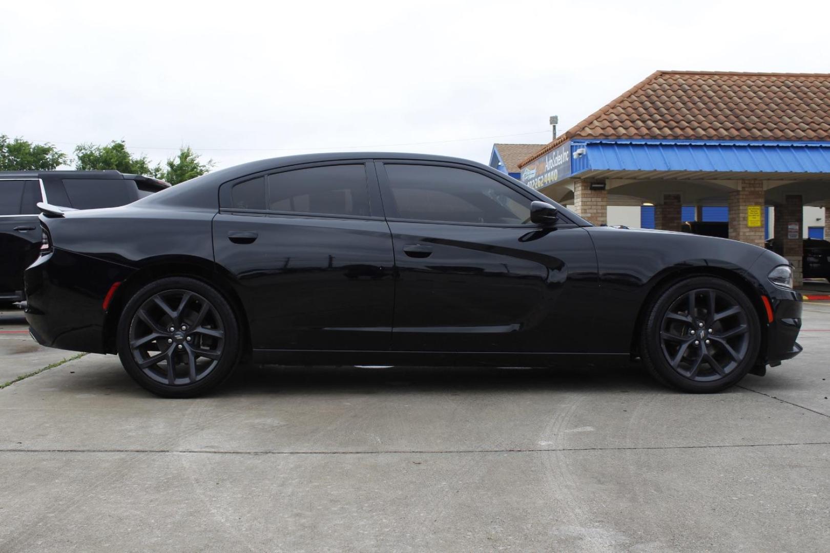 2020 Black Dodge Charger SXT RWD (2C3CDXBG8LH) with an Pentastar 3.6L V-6 DOHC engine, located at 2401 E Main St., Grand Prairie, TX, 75050, (972) 262-4440, 32.748981, -96.969643 - Photo#8