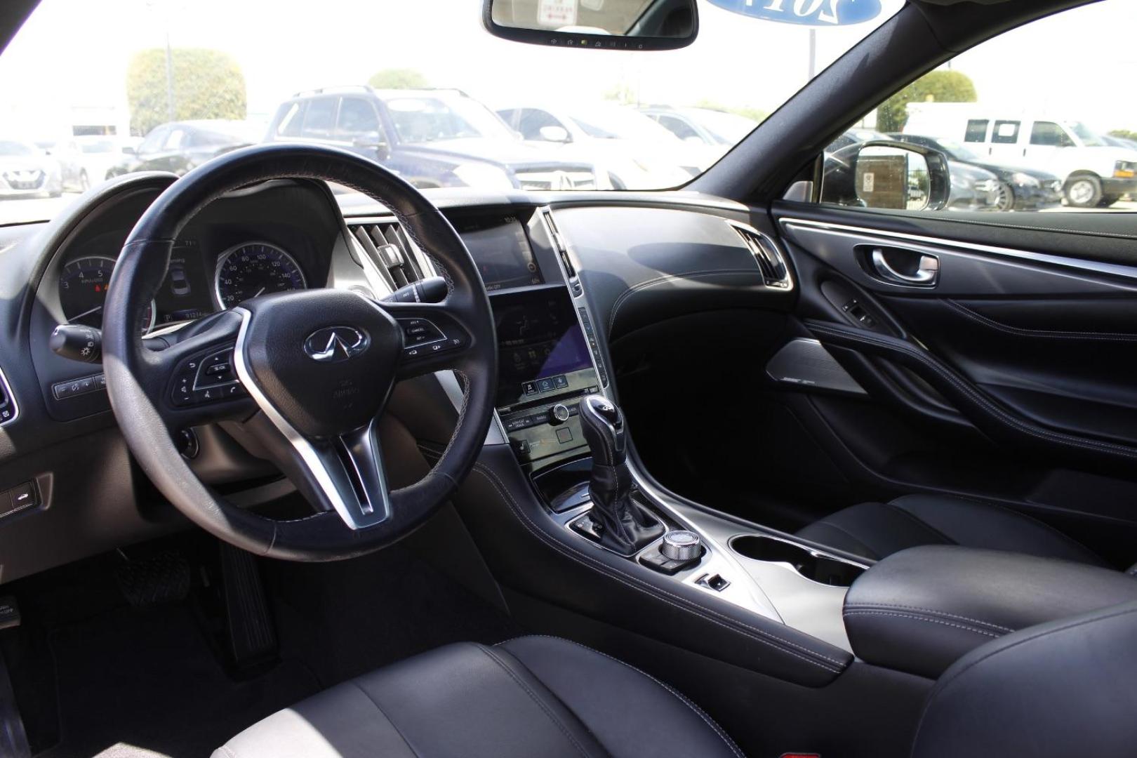 2017 Gray INFINITI Q60 3.0t Premium (JN1EV7EK3HM) with an 3L V-6 gasoline direct injection engine, located at 2401 E Main St., Grand Prairie, TX, 75050, (972) 262-4440, 32.748981, -96.969643 - Photo#11