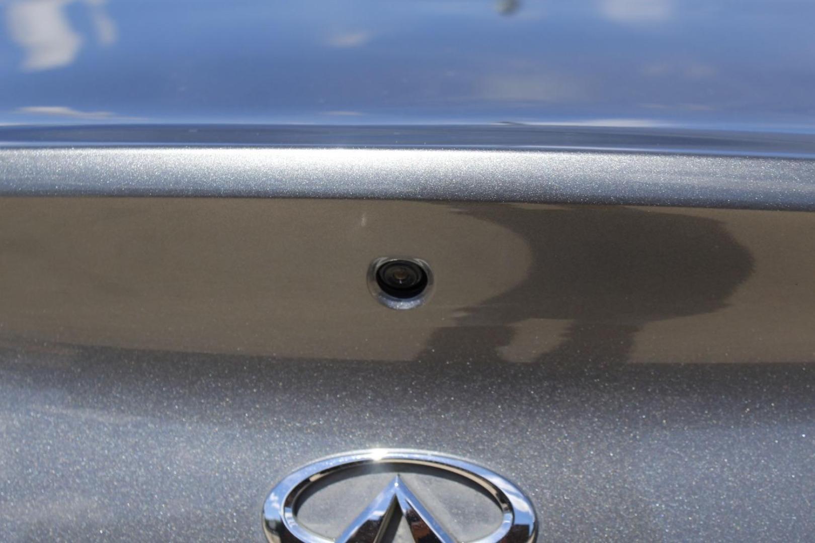2017 Gray INFINITI Q60 3.0t Premium (JN1EV7EK3HM) with an 3L V-6 gasoline direct injection engine, located at 2401 E Main St., Grand Prairie, TX, 75050, (972) 262-4440, 32.748981, -96.969643 - Photo#7