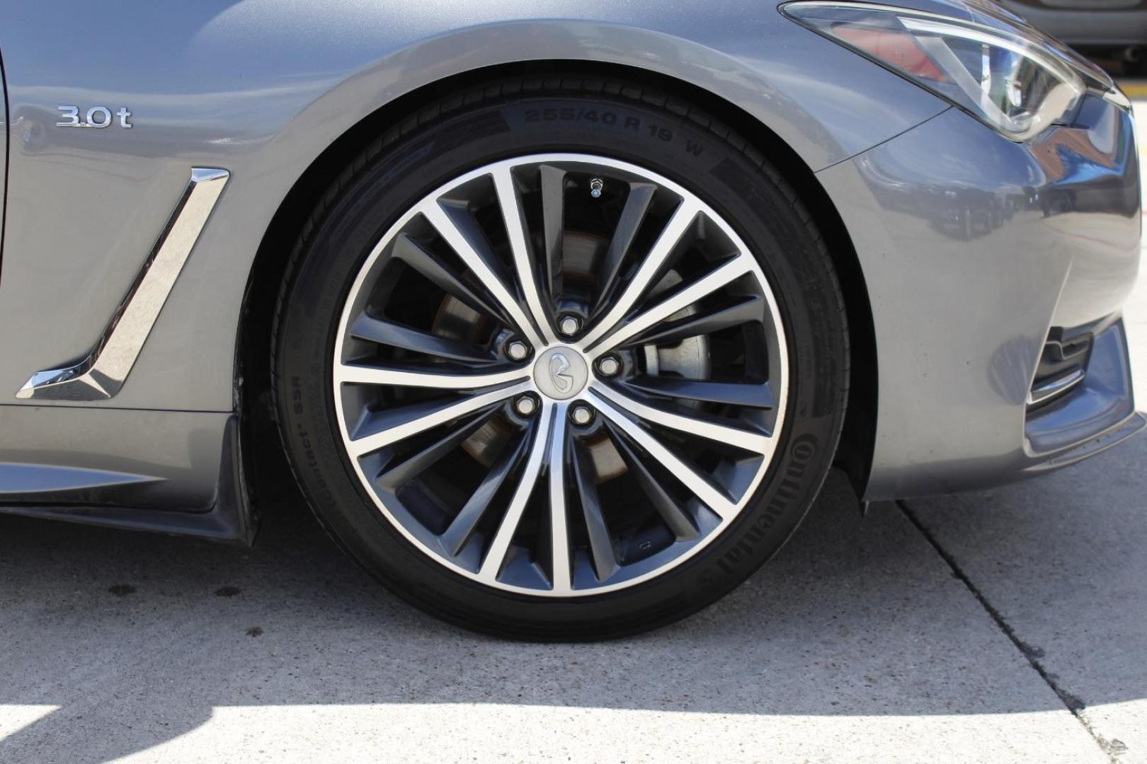 2017 Gray INFINITI Q60 3.0t Premium (JN1EV7EK3HM) with an 3L V-6 gasoline direct injection engine, located at 2401 E Main St., Grand Prairie, TX, 75050, (972) 262-4440, 32.748981, -96.969643 - Photo#9