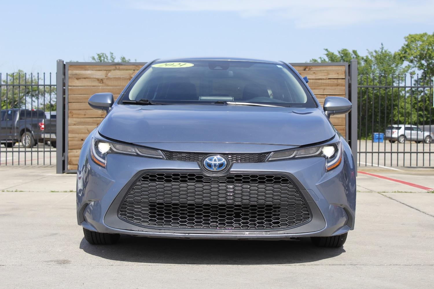 photo of 2021 Toyota Corolla Hybrid LE