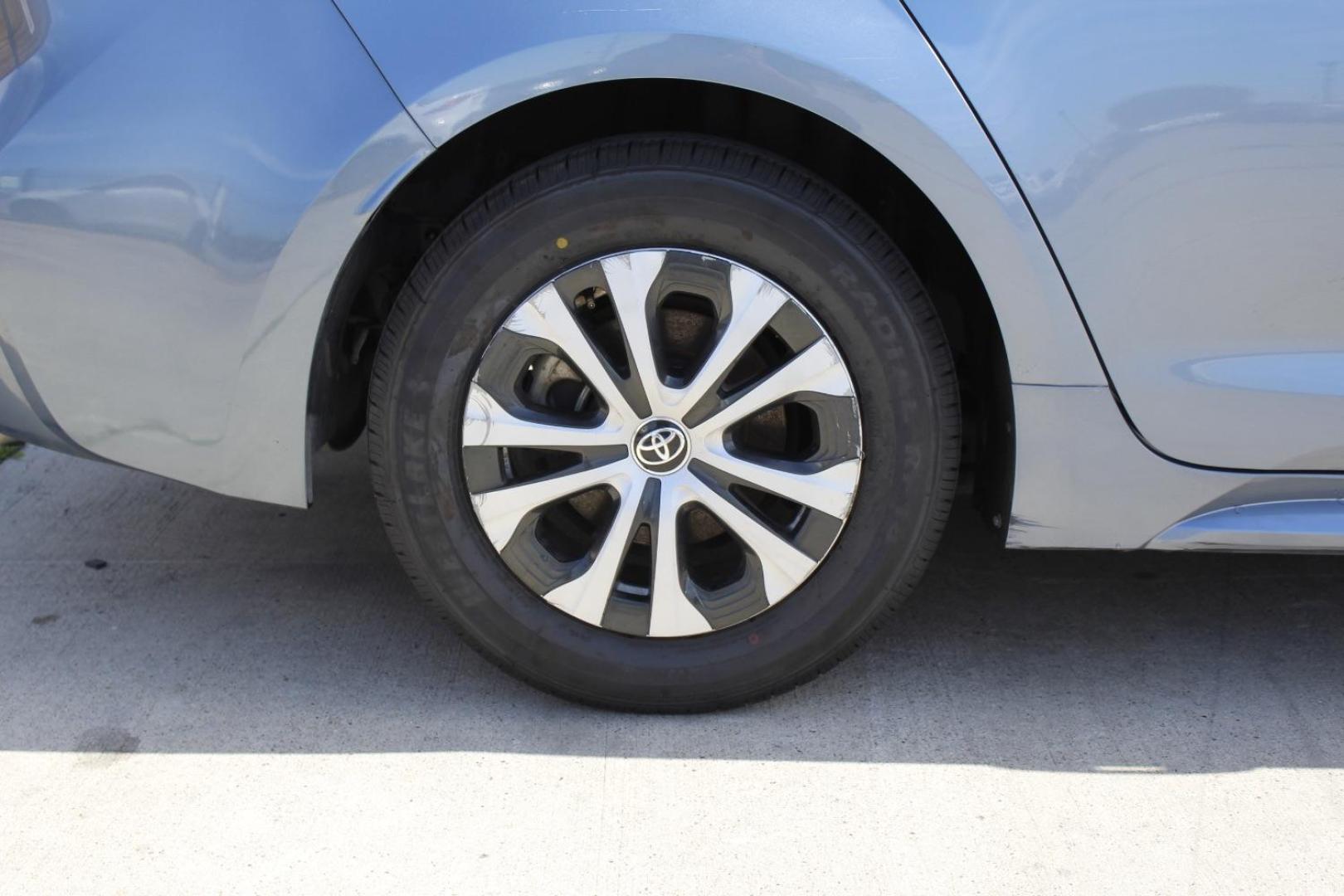 2021 Gray Toyota Corolla Hybrid LE (JTDEAMDE4MJ) with an 1.8L I-4 DOHC engine, located at 2401 E Main St., Grand Prairie, TX, 75050, (972) 262-4440, 32.748981, -96.969643 - Photo#11