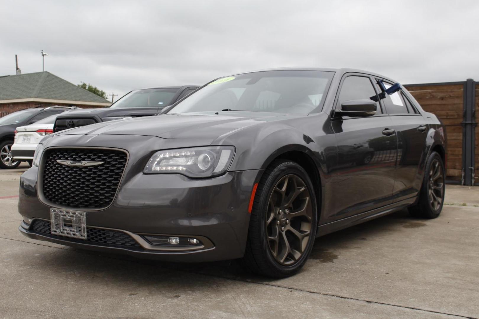 2016 Gray Chrysler 300 300S Alloy Edition (2C3CCABG2GH) with an 3.6L engine, located at 2401 E Main St., Grand Prairie, TX, 75050, (972) 262-4440, 32.748981, -96.969643 - Photo#1