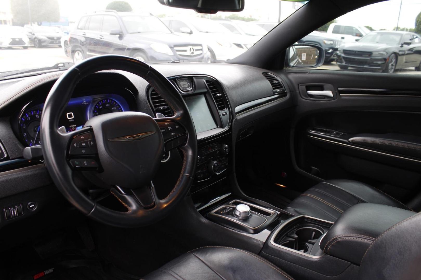 2016 Gray Chrysler 300 300S Alloy Edition (2C3CCABG2GH) with an 3.6L engine, located at 2401 E Main St., Grand Prairie, TX, 75050, (972) 262-4440, 32.748981, -96.969643 - Photo#11