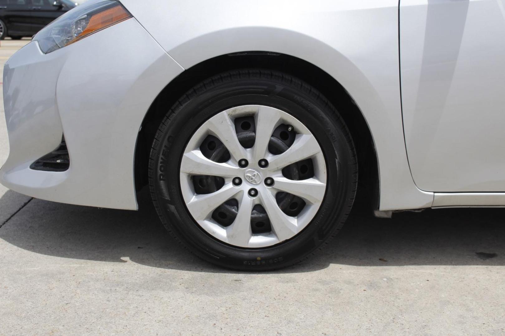 2017 Silver Toyota Corolla LE (5YFBURHE7HP) with an 1.8L I-4 DOHC engine, located at 2401 E Main St., Grand Prairie, TX, 75050, (972) 262-4440, 32.748981, -96.969643 - Photo#3
