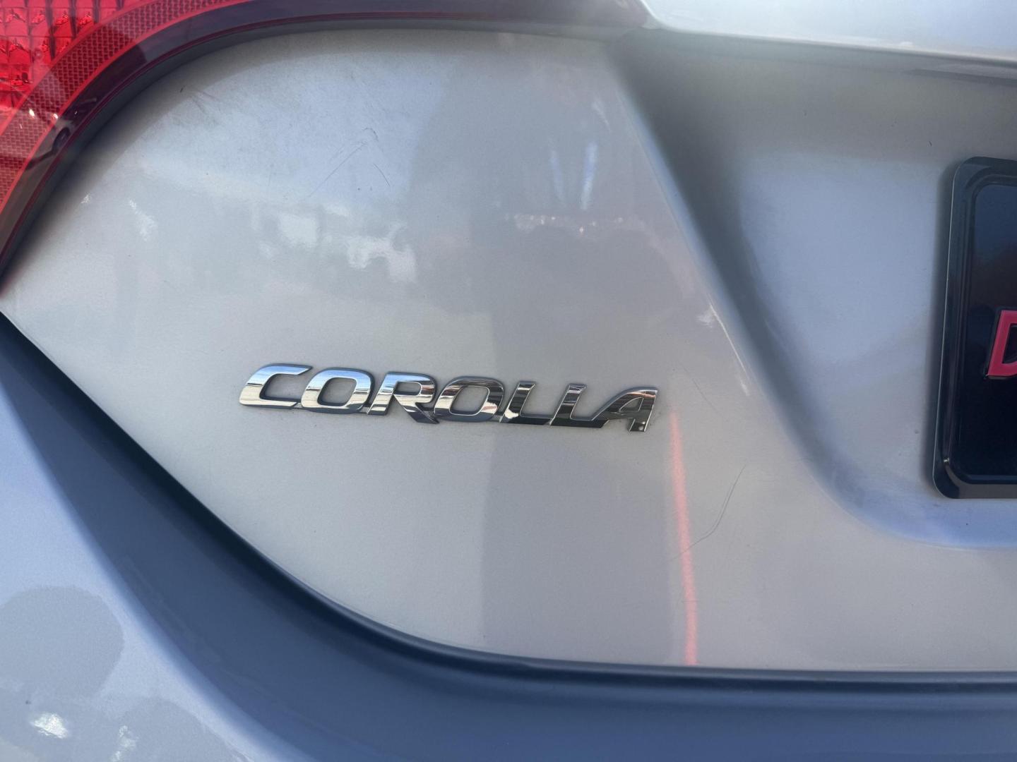 2017 Silver Toyota Corolla (5YFBURHE7HP) with an 1.8L I-4 DOHC engine, located at 2401 E Main St., Grand Prairie, TX, 75050, (972) 262-4440, 32.748981, -96.969643 - Photo#1