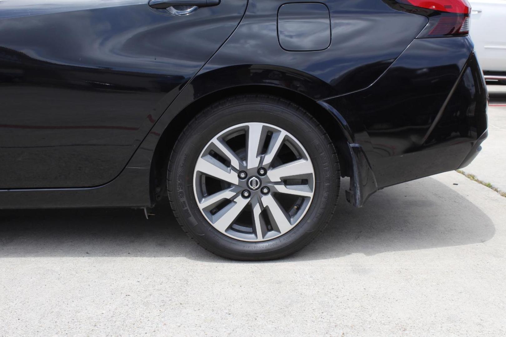 2020 Black Nissan Versa SV Xtronic CVT (3N1CN8EV3LL) with an 1.6L I-4 DOHC engine, located at 2401 E Main St., Grand Prairie, TX, 75050, (972) 262-4440, 32.748981, -96.969643 - Photo#4