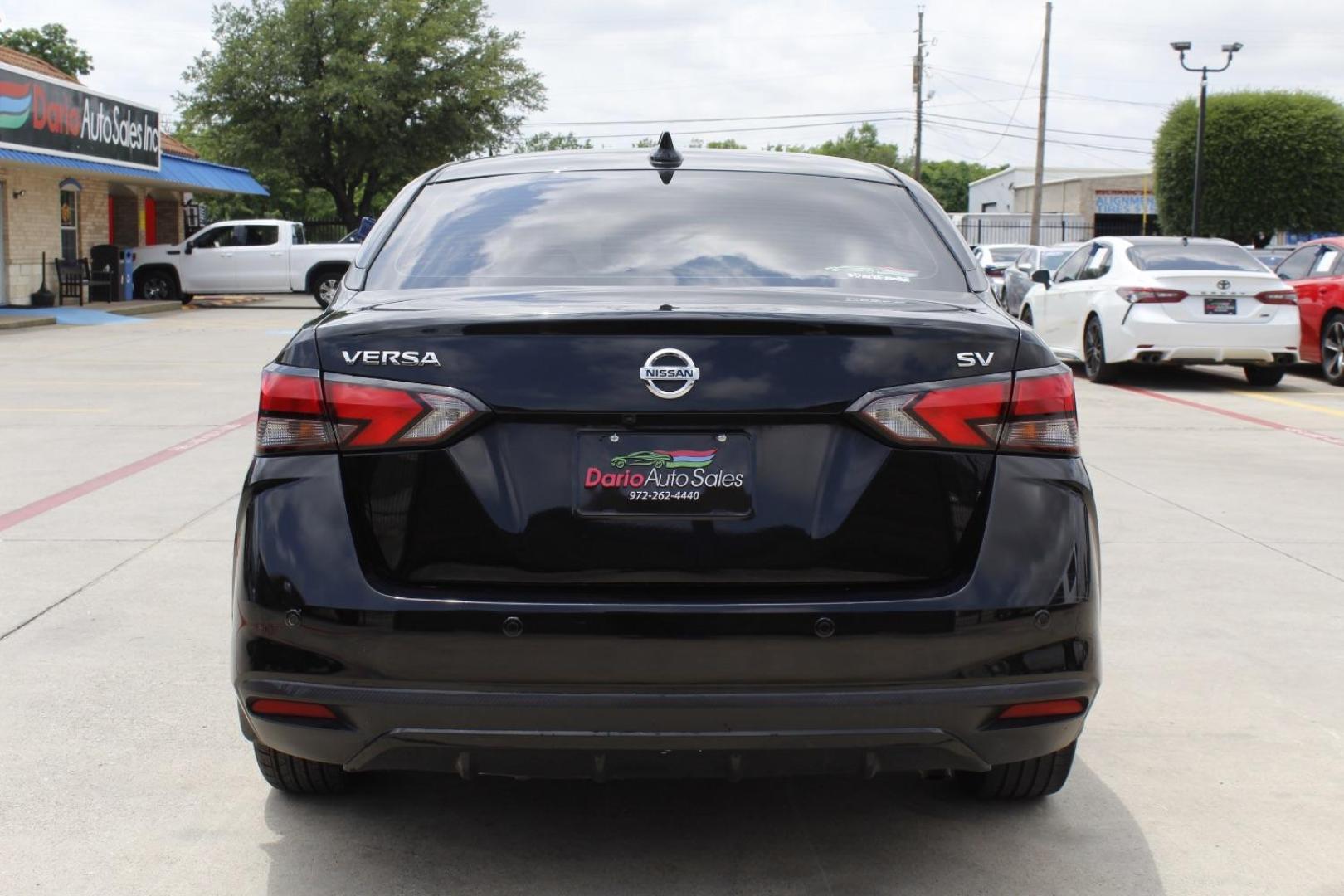 2020 Black Nissan Versa SV Xtronic CVT (3N1CN8EV3LL) with an 1.6L I-4 DOHC engine, located at 2401 E Main St., Grand Prairie, TX, 75050, (972) 262-4440, 32.748981, -96.969643 - Photo#5
