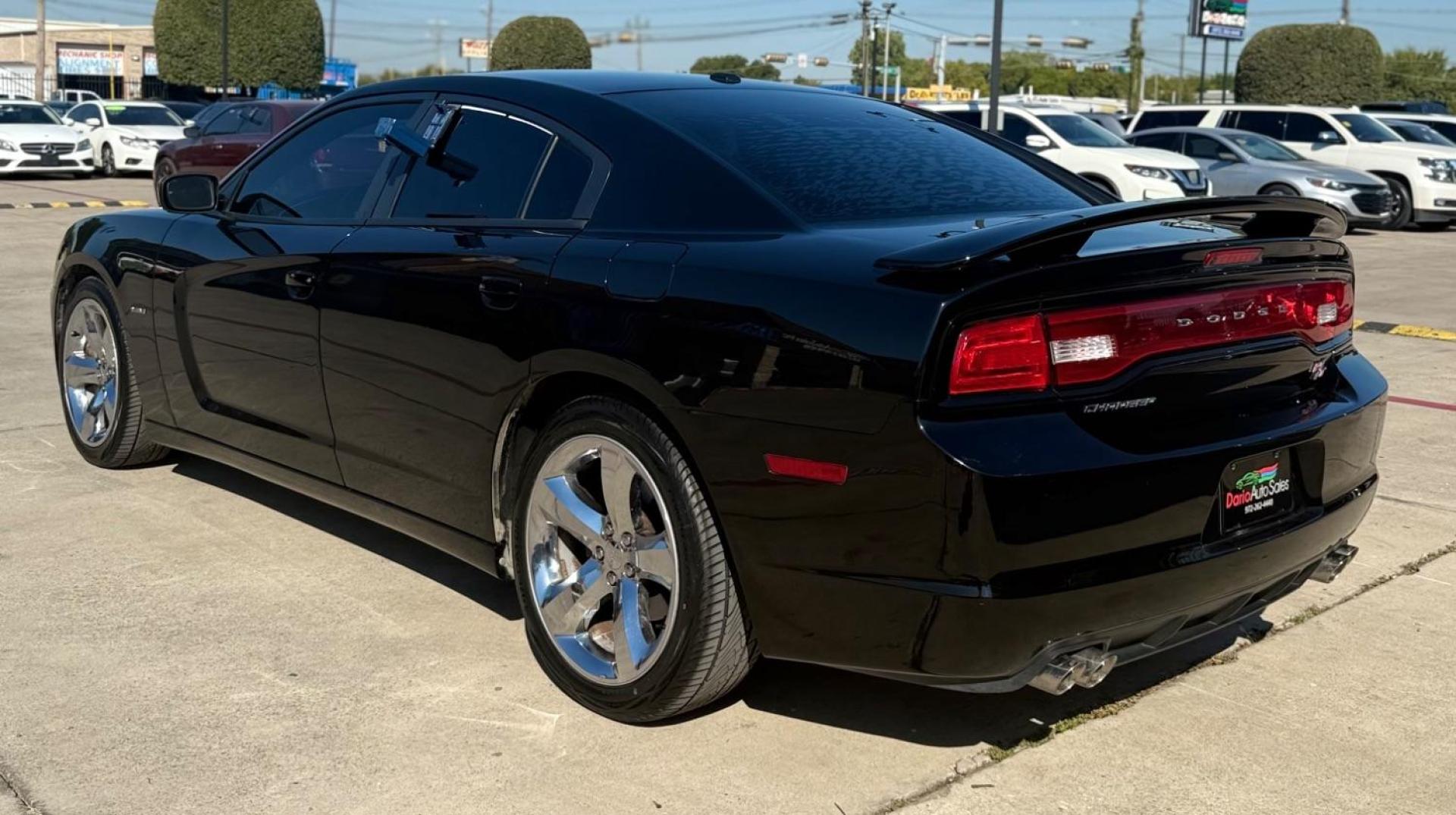 2013 Black Dodge Charger R/T (2C3CDXCT7DH) with an HEMI 5.7L V-8 variab engine, located at 2401 E Main St., Grand Prairie, TX, 75050, (972) 262-4440, 32.748981, -96.969643 - Photo#6