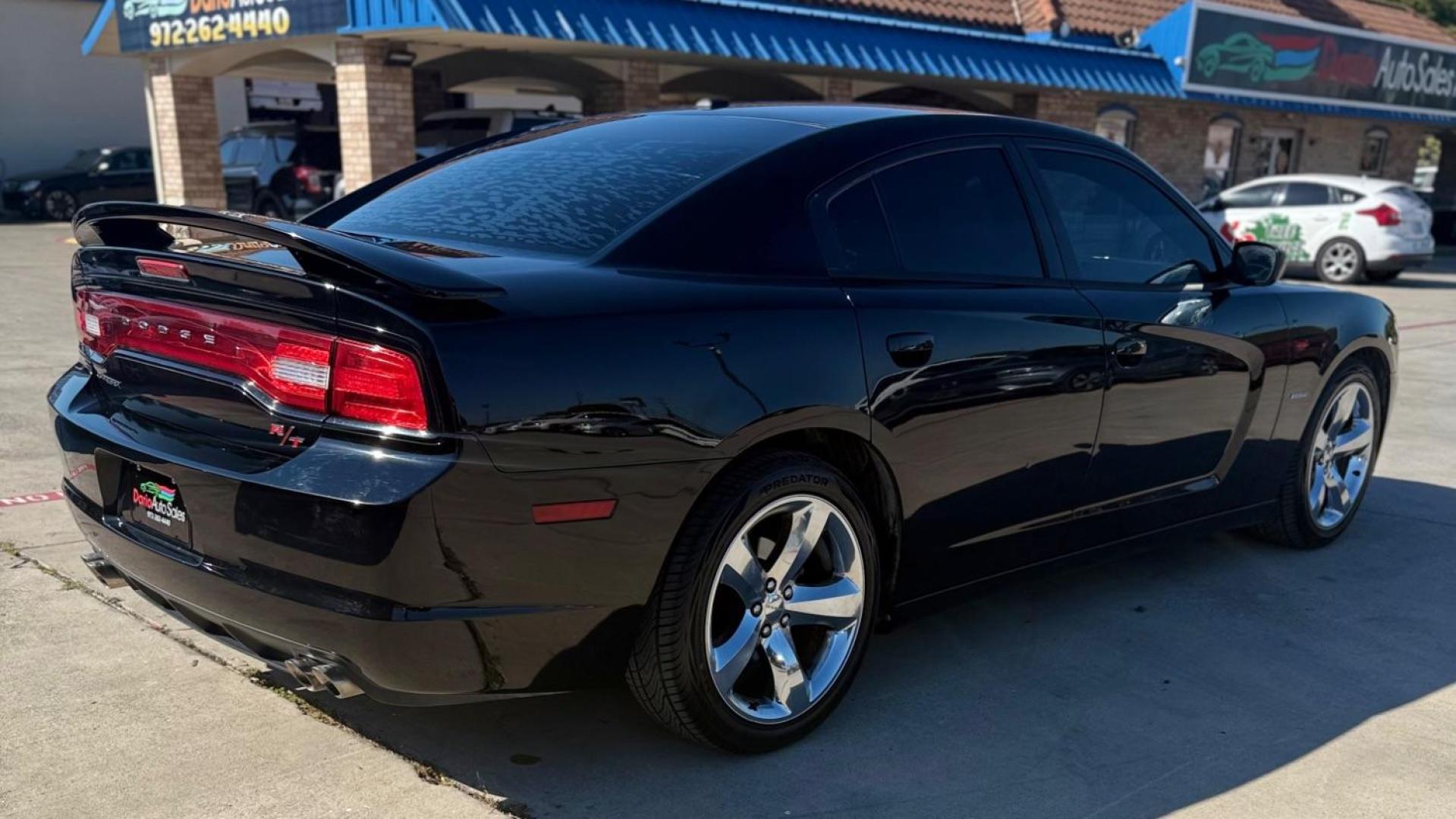 2013 Black Dodge Charger R/T (2C3CDXCT7DH) with an HEMI 5.7L V-8 variab engine, located at 2401 E Main St., Grand Prairie, TX, 75050, (972) 262-4440, 32.748981, -96.969643 - Photo#10