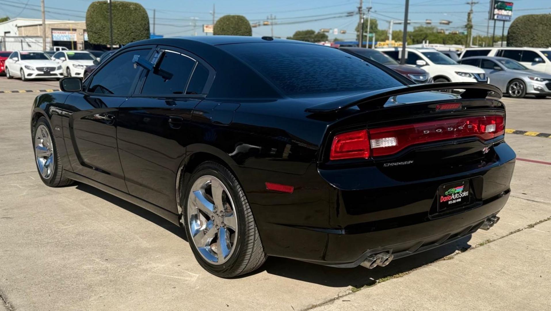 2013 Black Dodge Charger R/T (2C3CDXCT7DH) with an HEMI 5.7L V-8 variab engine, located at 2401 E Main St., Grand Prairie, TX, 75050, (972) 262-4440, 32.748981, -96.969643 - Photo#16