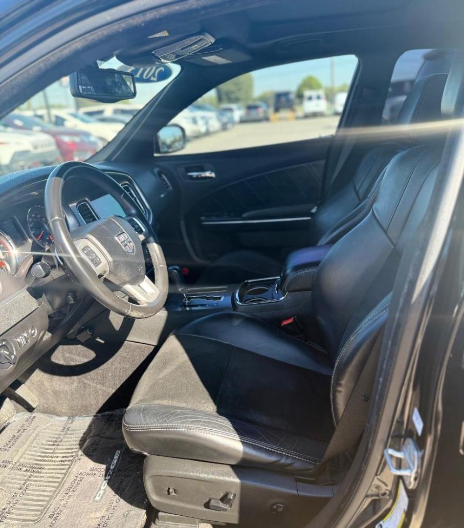 2013 Black Dodge Charger R/T (2C3CDXCT7DH) with an HEMI 5.7L V-8 variab engine, located at 2401 E Main St., Grand Prairie, TX, 75050, (972) 262-4440, 32.748981, -96.969643 - Photo#18