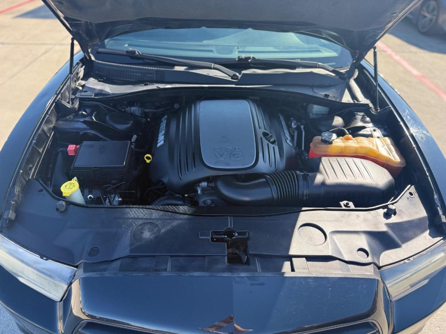 2013 Black Dodge Charger R/T (2C3CDXCT7DH) with an HEMI 5.7L V-8 variab engine, located at 2401 E Main St., Grand Prairie, TX, 75050, (972) 262-4440, 32.748981, -96.969643 - Photo#33