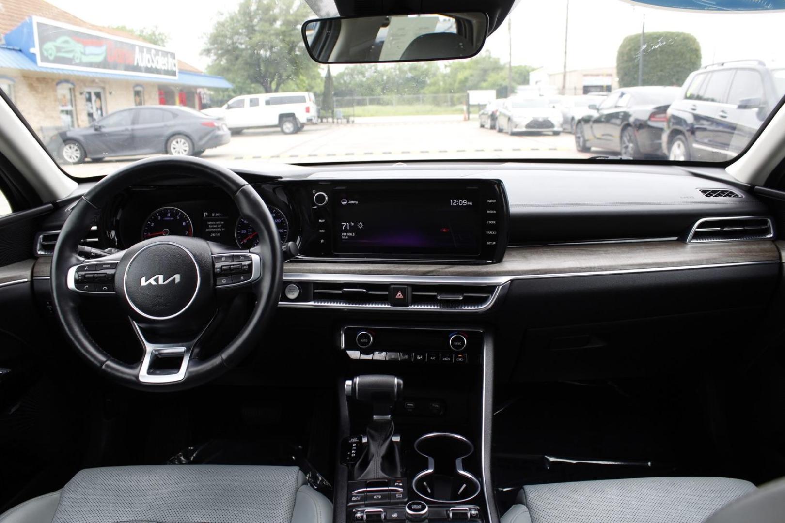 2022 Gray Kia K5 EX (5XXG34J21NG) with an Gamma-II 1.6L I-4 gasoline direct injection engine, located at 2401 E Main St., Grand Prairie, TX, 75050, (972) 262-4440, 32.748981, -96.969643 - Photo#14
