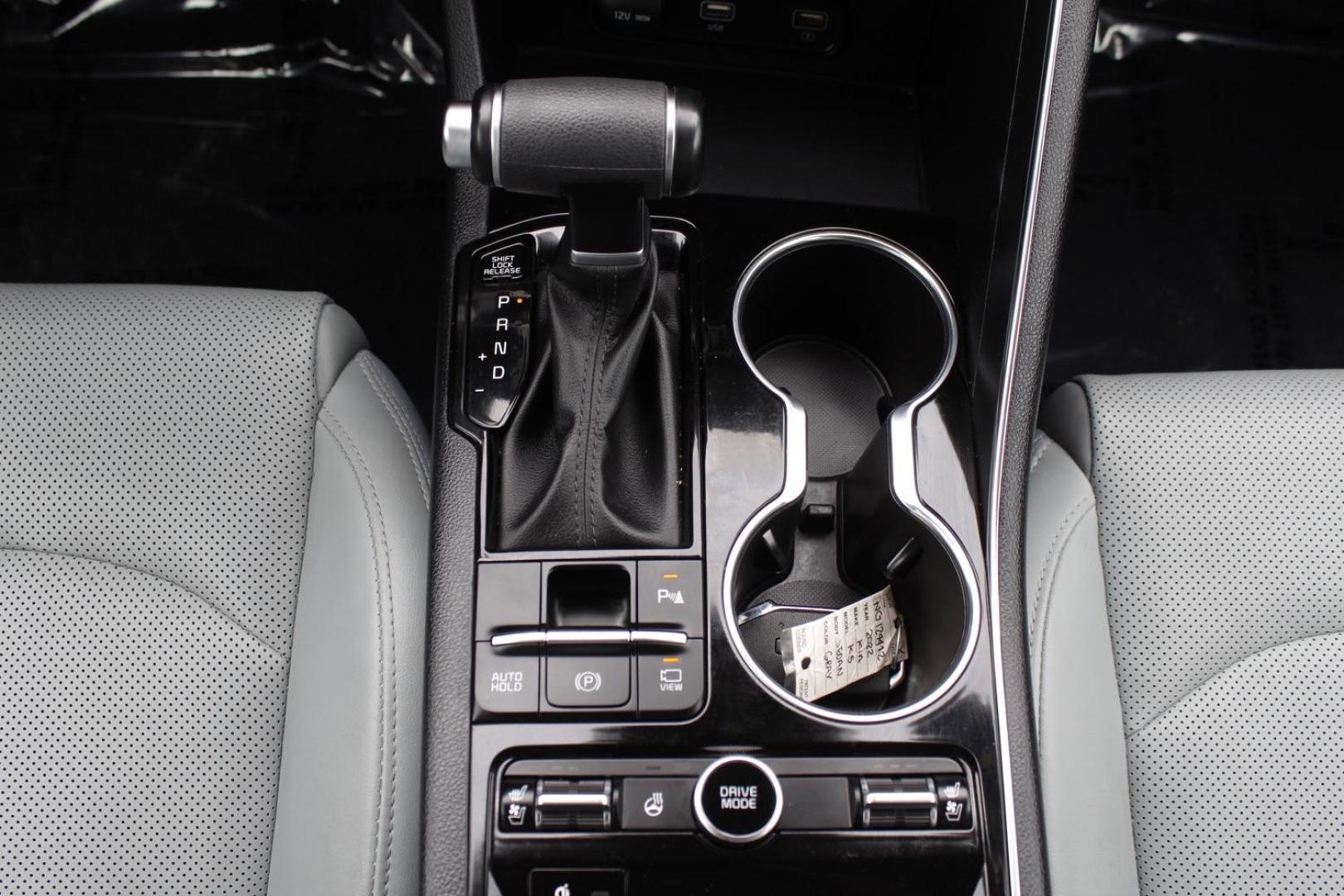 2022 Gray Kia K5 EX (5XXG34J21NG) with an Gamma-II 1.6L I-4 gasoline direct injection engine, located at 2401 E Main St., Grand Prairie, TX, 75050, (972) 262-4440, 32.748981, -96.969643 - Photo#18