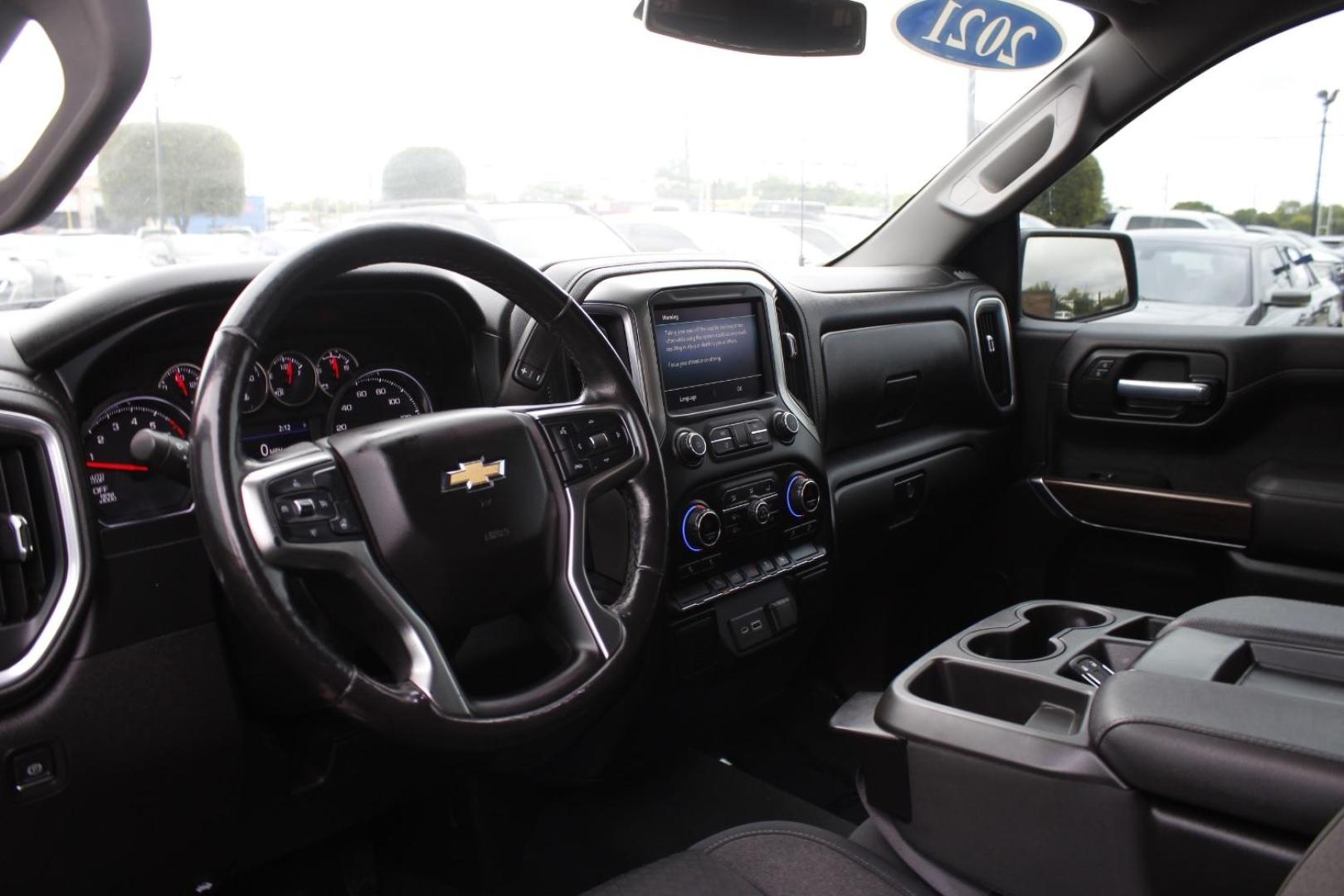 2021 Gray Chevrolet Silverado 1500 2WD Crew Cab Short Bed LT (1GCPWCED3MZ) with an 5.3L engine, located at 2401 E Main St., Grand Prairie, TX, 75050, (972) 262-4440, 32.748981, -96.969643 - Photo#12