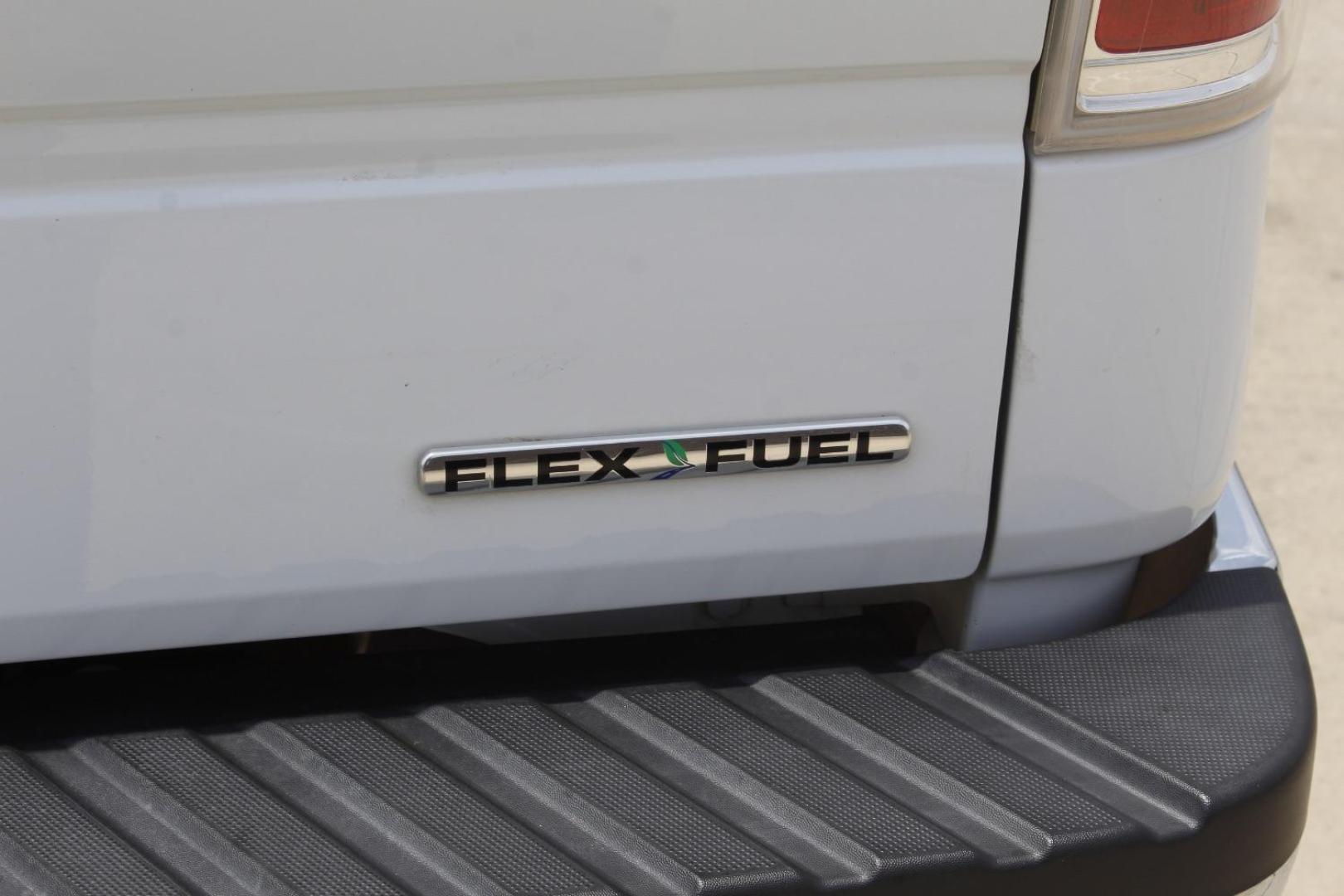 2013 White Ford F-150 XLT (1FTFX1CF9DK) with an 5.0L engine, located at 2401 E Main St., Grand Prairie, TX, 75050, (972) 262-4440, 32.748981, -96.969643 - Photo#8