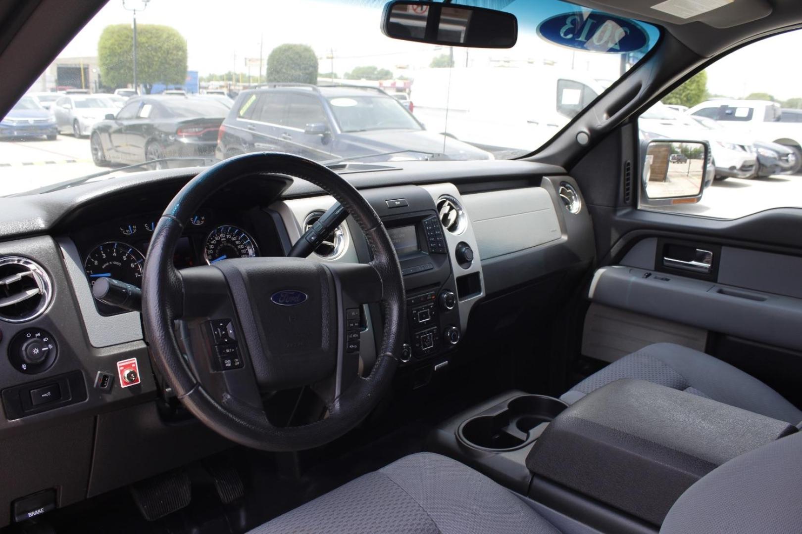2013 White Ford F-150 XLT (1FTFX1CF9DK) with an 5.0L engine, located at 2401 E Main St., Grand Prairie, TX, 75050, (972) 262-4440, 32.748981, -96.969643 - Photo#12