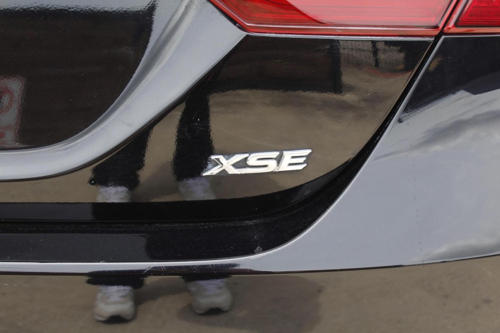 2019 Black Toyota Camry XSE (4T1B61HKXKU) with an 2.5L I-4 port/direct injection engine, located at 2401 E Main St., Grand Prairie, TX, 75050, (972) 262-4440, 32.748981, -96.969643 - Photo#6
