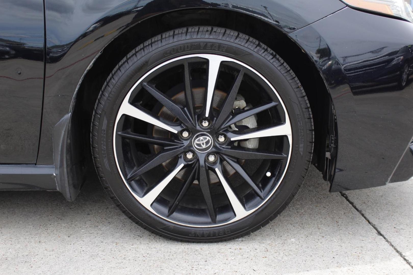 2019 Black Toyota Camry XSE (4T1B61HKXKU) with an 2.5L I-4 port/direct injection engine, located at 2401 E Main St., Grand Prairie, TX, 75050, (972) 262-4440, 32.748981, -96.969643 - Photo#9