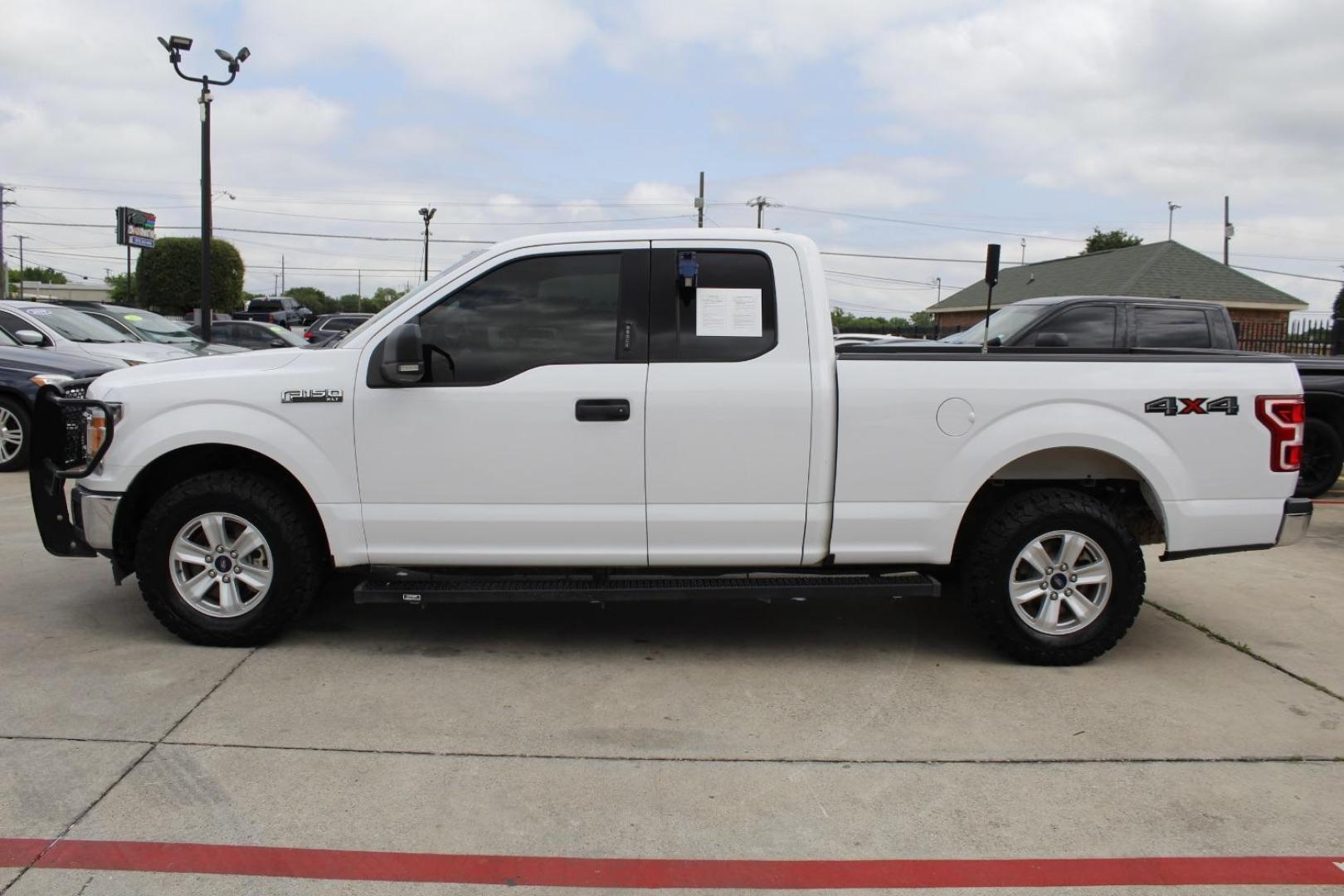 2018 White Ford F-150 XLT (1FTFX1E53JK) with an 3.3L V-6 port/direct injection engine, located at 2401 E Main St., Grand Prairie, TX, 75050, (972) 262-4440, 32.748981, -96.969643 - Photo#1