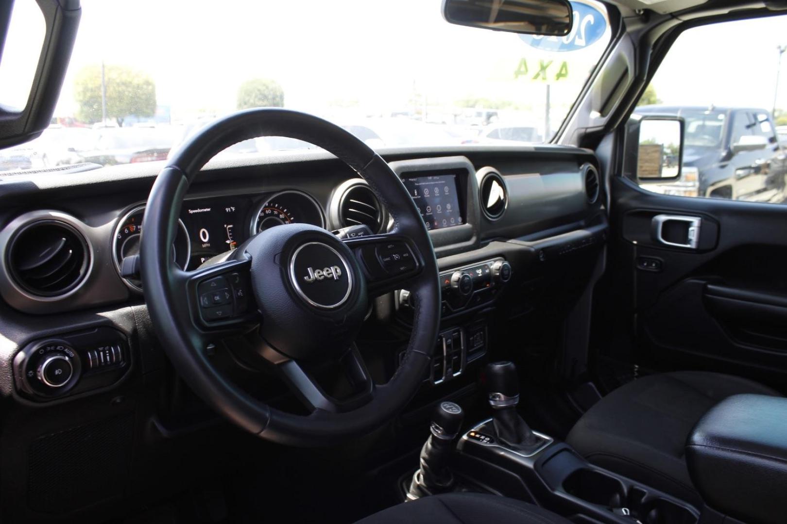 2018 Silver Jeep Wrangler Unlimited Sport S 4x4 (1C4HJXDG0JW) , located at 2401 E Main St., Grand Prairie, TX, 75050, (972) 262-4440, 32.748981, -96.969643 - Photo#11