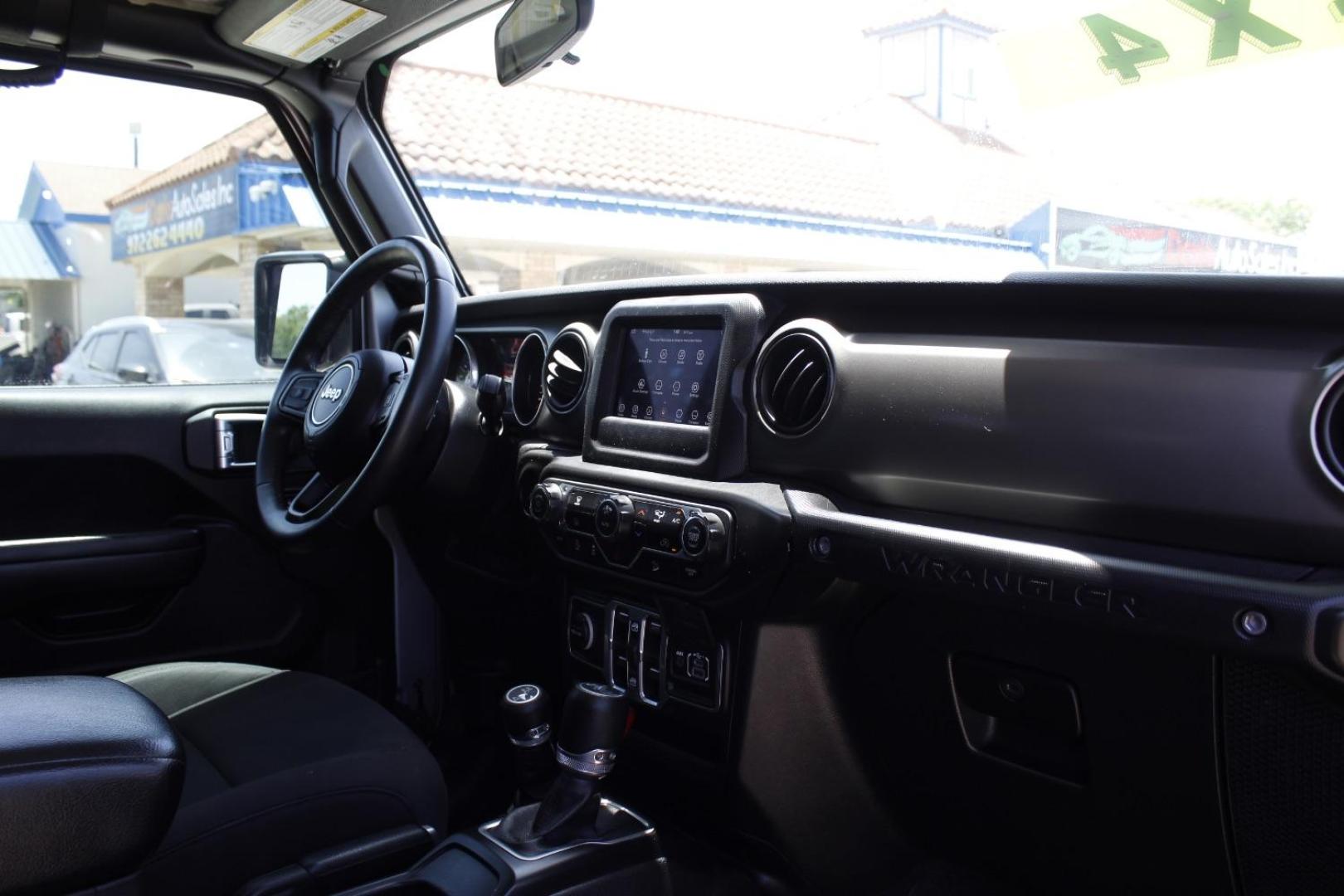 2018 Silver Jeep Wrangler Unlimited Sport S 4x4 (1C4HJXDG0JW) , located at 2401 E Main St., Grand Prairie, TX, 75050, (972) 262-4440, 32.748981, -96.969643 - Photo#13