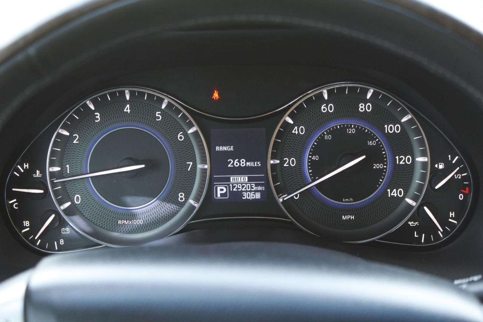 2016 Gray INFINITI QX80 4WD (JN8AZ2NE5G9) , located at 2401 E Main St., Grand Prairie, TX, 75050, (972) 262-4440, 32.748981, -96.969643 - Photo#23