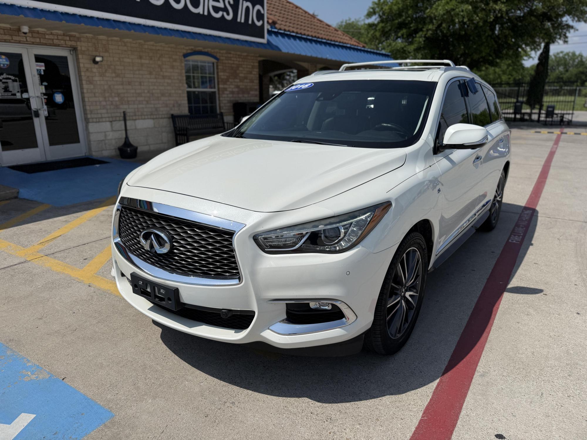 photo of 2018 INFINITI QX60 FWD