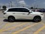 2018 White Infiniti Qx60 (5N1DL0MN7JC) , located at 2401 E Main St., Grand Prairie, TX, 75050, (972) 262-4440, 32.748981, -96.969643 - Photo#5